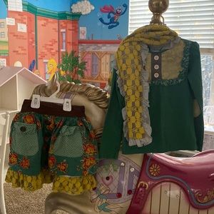 Persnickety top, skirt and scarf Sz. 8 All in Excellent used condition.